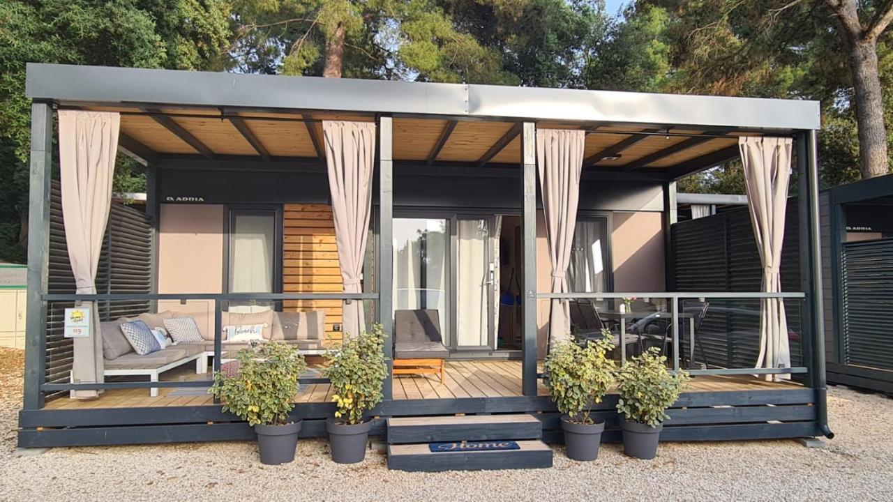 Hemy Casa - Lux Mobile Homes Ровин Екстериор снимка