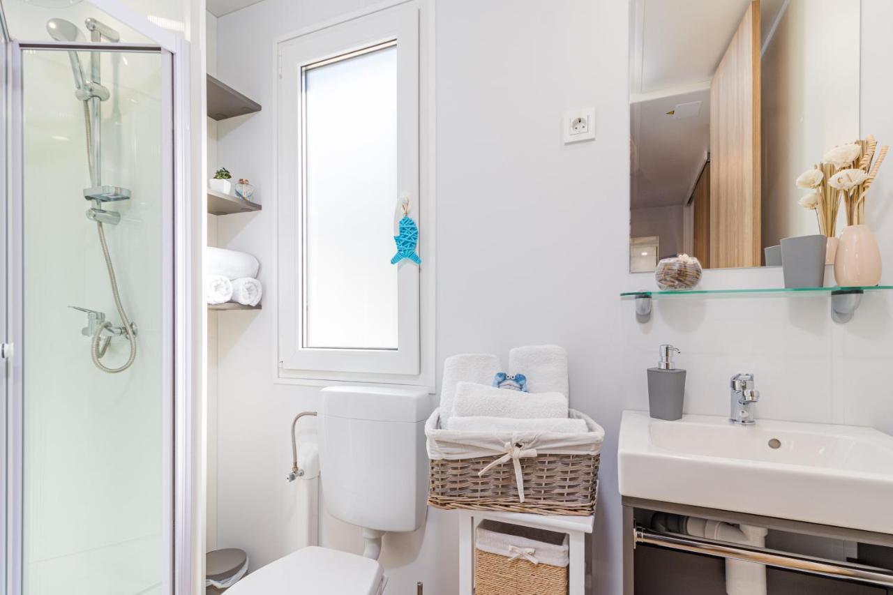 Hemy Casa - Lux Mobile Homes Ровин Екстериор снимка